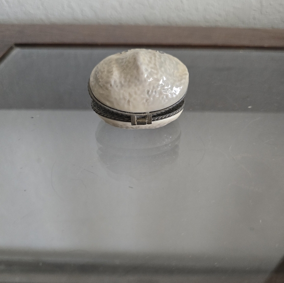 St Patricks Decor Blarney Stone trinket box. - Picture 4 of 7